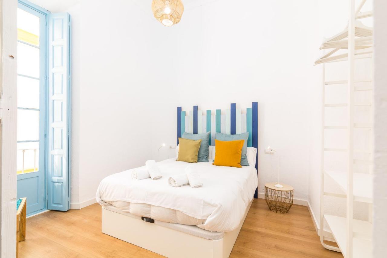 Suite Homes Apartamentos Plaza De La Merced Málaga Kültér fotó